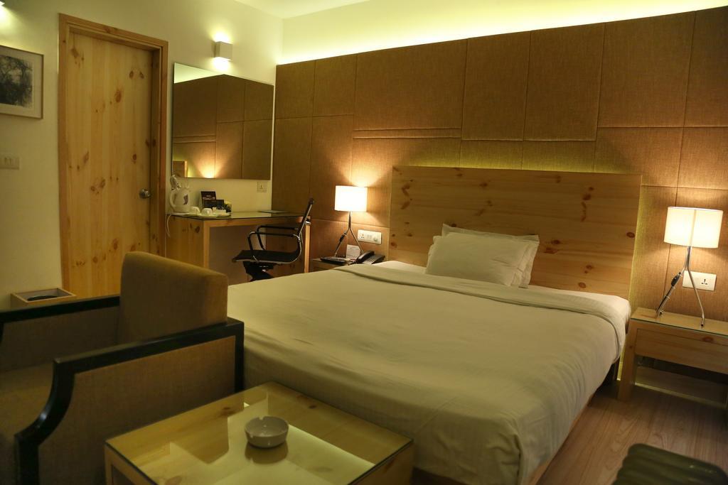 Hotel President Dehradun Room photo